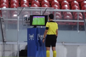 Las 5 reglas del f&uacute;tbol que la International Board revisar&aacute; en los pr&oacute;ximos d&iacute;as