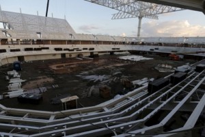 Los trabajadores de R&iacute;o 2016 en huelga por mejores salarios