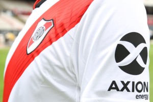 River present&oacute; un nuevo sponsor para su camiseta