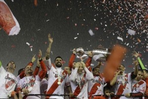 River present&oacute; su emotiva pel&iacute;cula oficial como nuevo Campe&oacute;n de Am&eacute;rica