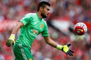 Cada vez m&aacute;s relegado en Manchester United, &iquest;cu&aacute;nto tendr&iacute;a que pagar el equipo que quiera a Sergio Romero?
