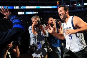 Incre&iacute;ble: el due&ntilde;o de una franquicia NBA quiso incluir a un jugador de la NFL en su equipo