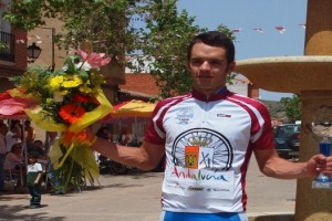 Incre&iacute;ble: De reparar bicicletas en un taller a competir en el Dubai Tour