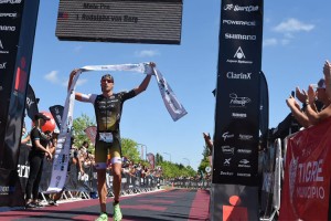 Rodolphe Von Berg gan&oacute; por segundo a&ntilde;o consecutivo el Ironman 70.3 Buenos Aires