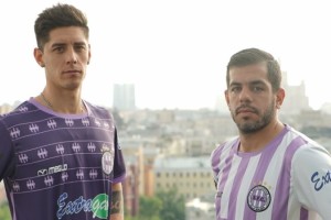 Sacachispas present&oacute; sus nuevas camisetas desde Rusia