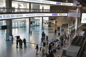 Para agilizar sus ventas, Sacramento Kings sacar&aacute; las cajas de sus tiendas y gimnasio