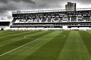 Santos lanz&oacute; una campa&ntilde;a para llenar su estadio con mu&ntilde;ecos con las caras de los hinchas 