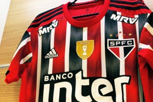 Nueva camiseta alternativa del Sao Paulo &iquest;una copia a la de Argentina?