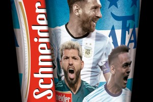 Schneider lanz&oacute; vasos de la Selecci&oacute;n Argentina para las Eliminatorias de Qatar 2022