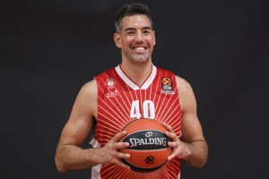 El motivo por el que Scola no podr&aacute; usar el emblem&aacute;tico &ldquo;4&rdquo; en su nuevo club