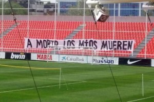 La historia de la pol&eacute;mica bandera de Simeone en el entrenamiento del Atl&eacute;tico 