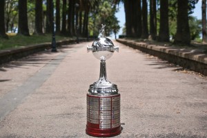 Se viene la Copa Libertadores 2025: ¿qué marcas visten a los 32 equipos clasificados?