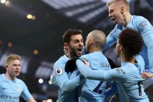 Manchester City deber&aacute; pagarle un mill&oacute;n de euros al Liverpool por ganar la Premier