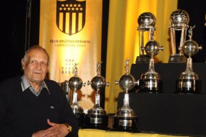 El campeonato uruguayo 2020 llevar&aacute; el nombre de un hist&oacute;rico de Pe&ntilde;arol