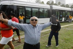 R&iacute;o 2016: El tranv&iacute;a ol&iacute;mpico se rompi&oacute; apenas entr&oacute; en funcionamiento