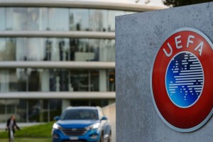 La UEFA consigue un nuevo socio para impulsar el buen gobierno corporativo de los clubes de f&uacute;tbol