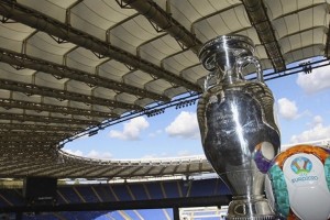 &iquest;Cu&aacute;l es el l&iacute;mite de capacidad de gente en la EURO 2020?