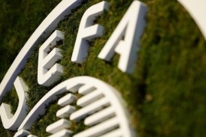 La UEFA prioriza las ligas y plantea disputar la final de la Champions League a puertas cerradas
