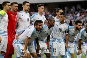 Los jugadores de la selecci&oacute;n uruguaya pagaron los sueldos de sus colegas del ascenso