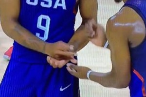 El Dream Team de Estados Unidos decide los tiros libres con un &ldquo;piedra, papel o tijera&rdquo;