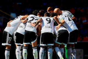 El Valencia luci&oacute; los nombres de las madres de sus jugadores en la camiseta