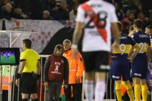 Crean un proyecto de Ley para prohibir el uso del VAR