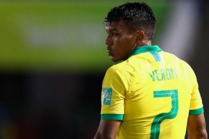 El juvenil brasile&ntilde;o campe&oacute;n del mundo Sub 17 que se llama Veron por la "Brujita"