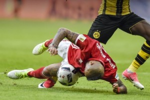 El incre&iacute;ble &lsquo;tackle&rsquo; con la cabeza de Arturo Vidal que fue elegido entre las mejores jugadas 