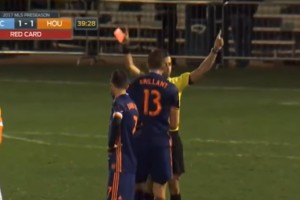 Expulsan a David Villa con el uso de la tecnología