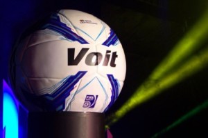Se present&oacute; Voit Dynamo, el nuevo bal&oacute;n de la Liga MX