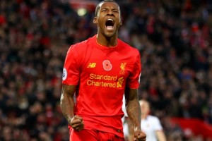 El jugador del Liverpool que compr&oacute; un par de botines para un ni&ntilde;o en la tienda