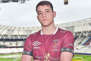 Yago Fawaz, el argentino que buscará consagrarse en la ePremier League