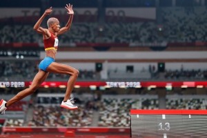 Facebook, el inesperado canal que unió a la campeona olímpica de salto triple con su entrenador 