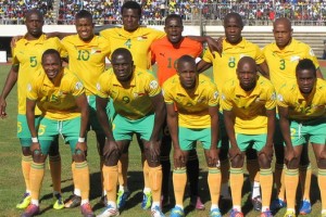 La FIFA expuls&oacute; a Zimbabue de las Eliminatorias por una deuda con su DT