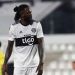 La ins&oacute;lita cifra que le reclama Adebayor a Olimpia de Paraguay tras haber jugado 4 partidos