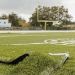 adidas construy&oacute; una cancha de f&uacute;tbol americano con botellas de pl&aacute;stico