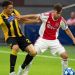 AEK Atenas esconde su patrocinio con un parche por normas de la UEFA