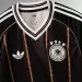 Alemania presentó su última camiseta de adidas