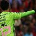 El arquero de Atlas jug&oacute; con una camiseta especial para frenar los gritos homof&oacute;bicos