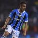 La foto de Arthur con la camiseta del FC Barcelona que desencaden&oacute; reacciones legales en el Gremio