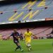 Invaden el Camp Nou en un partido sin hinchas inexplicablemente