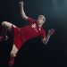 Los jugadores del Bayern Munich promocionan los productos de la tienda oficial