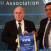 Blatter propuso un partido por la paz entre Israel y Palestina