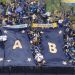 Banderazo y entrenamiento p&uacute;blico previo a la revancha organizado por los hinchas de Boca