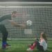 La curiosa campa&ntilde;a de Buffon convenciendo a un grupo de ni&ntilde;os de ser arqueros 