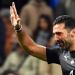 Buffon le gan&oacute; a Messi y a Cristiano en el Golden Foot Award