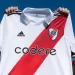 Camiseta nueva y escudo nuevo, la historia detr&aacute;s del renovado emblema de River