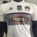 Emelec lanz&oacute; una camiseta conmemorativa de su fundador