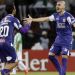 La historia del jugador uruguayo que tuite&oacute; un gol desde el banco de suplentes