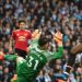 Ins&oacute;lito: un hombre apost&oacute; y perdi&oacute; a su esposa en el cl&aacute;sico de Manchester